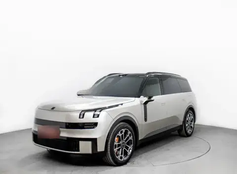 Lynk & Co 900 2025 — миниатюра 1