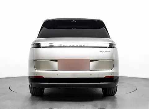 Lynk & Co 900 2025 — миниатюра 6