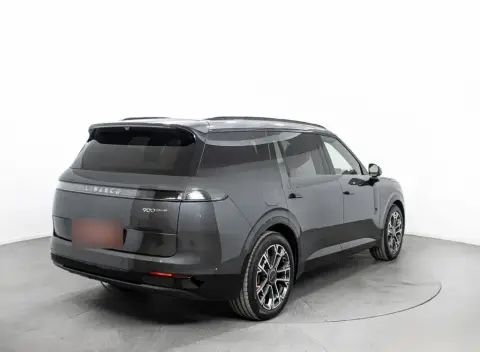 Lynk & Co 900 2025 — миниатюра 6