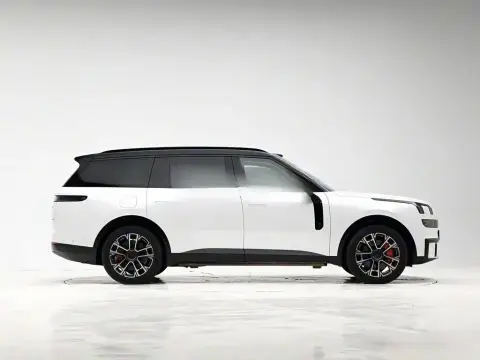 Lynk & Co 900 2025 — миниатюра 8