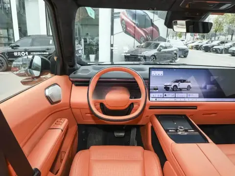 Lynk & Co 900 2025 — миниатюра 9