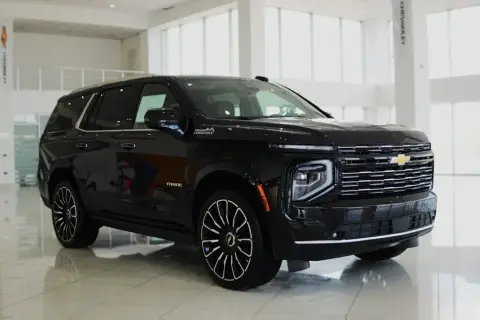 Chevrolet Tahoe 2026 — миниатюра 1