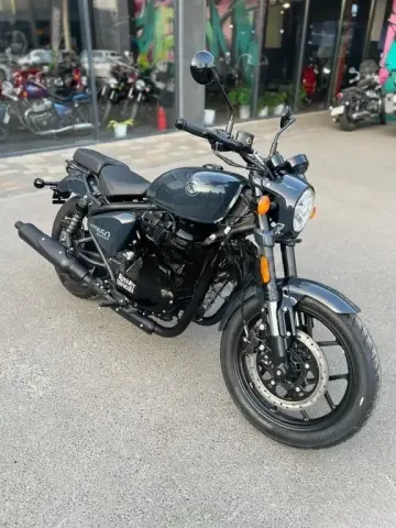 Royal Enfield Shotgun 650 2025