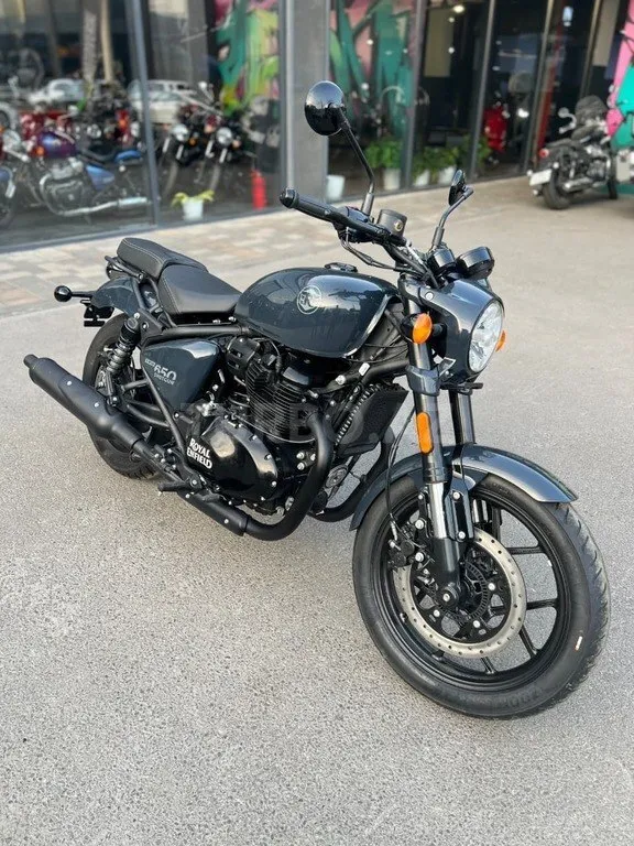 Royal Enfield Shotgun 650 2025 — фото 1 из 3