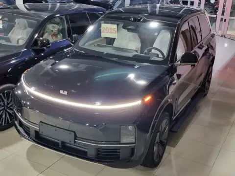 Li Auto L9 2025 — миниатюра 1