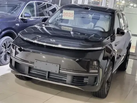 Li Auto L9 2025 — миниатюра 4