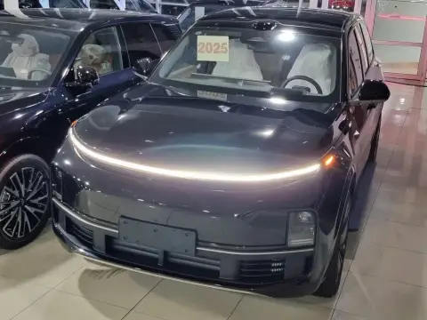 Li Auto L9 2025 — миниатюра 10