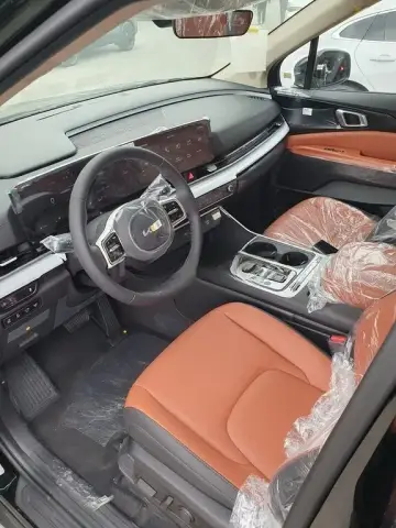 Kia Carnival 2025 — миниатюра 7