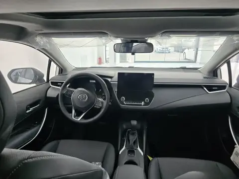 Toyota Corolla 2025 — миниатюра 5