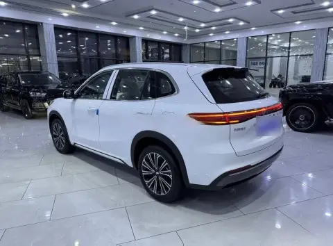 Geely Galaxy Starship 7 2025 — миниатюра 6