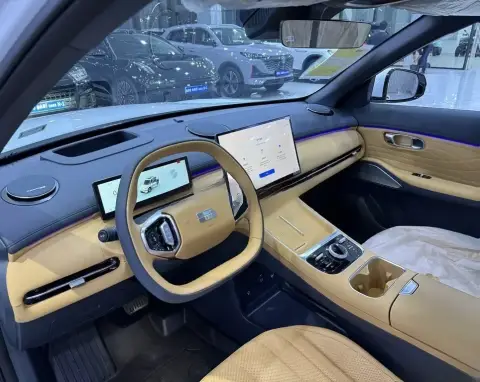 Geely Galaxy Starship 7 2025 — миниатюра 9