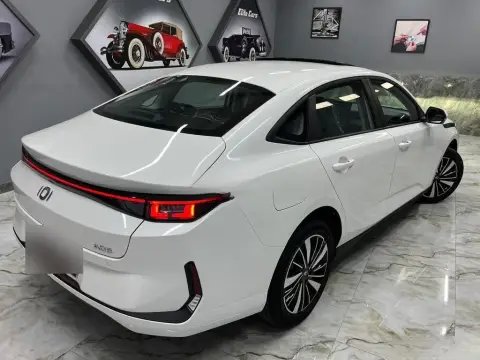 Changan Qiyuan A05 2025 — миниатюра 4