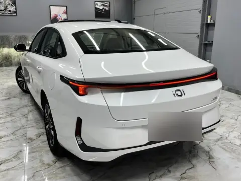 Changan Qiyuan A05 2025 — миниатюра 6