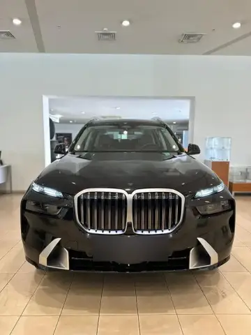 BMW X7 2025 — миниатюра 1