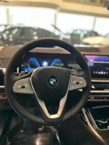 BMW X7 2025 — миниатюра 8