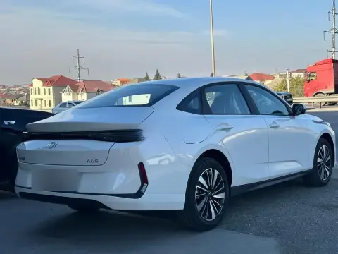 Changan Qiyuan A05 2025 — миниатюра 4