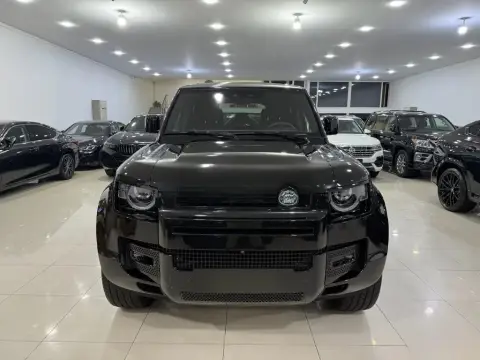 Land Rover Defender 2025 — миниатюра 1