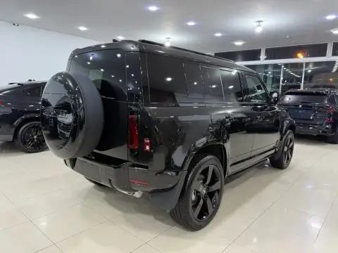 Land Rover Defender 2025 — миниатюра 9