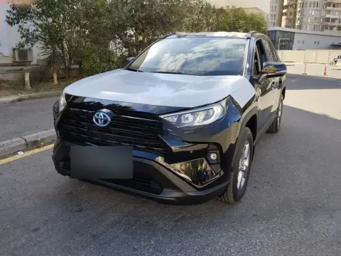 Toyota RAV4 2025 — миниатюра 1