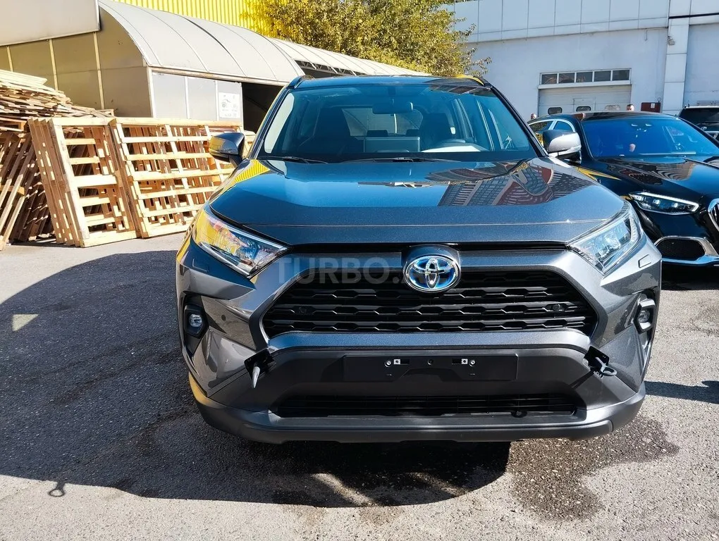 Toyota RAV4 2025 — фото 1 из 10