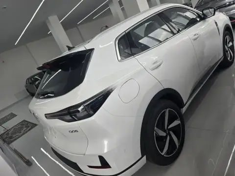 Changan Qiyuan Q05 2025 — миниатюра 6