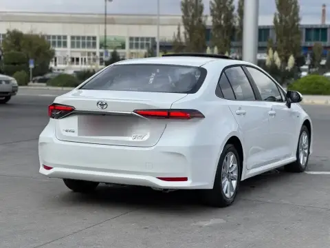 Toyota Corolla 2025 — миниатюра 5