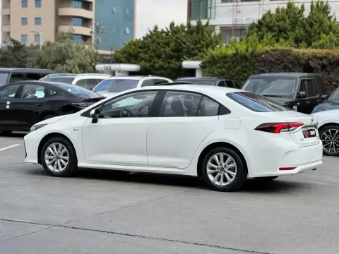 Toyota Corolla 2025 — миниатюра 9