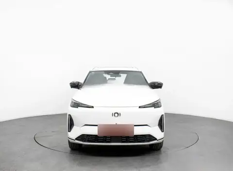 Changan Qiyuan Q05 2025 — миниатюра 2