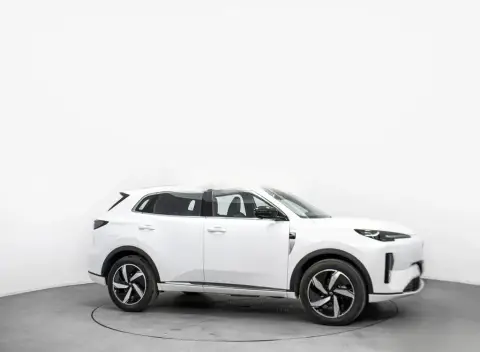 Changan Qiyuan Q05 2025 — миниатюра 3