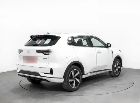 Changan Qiyuan Q05 2025 — миниатюра 5