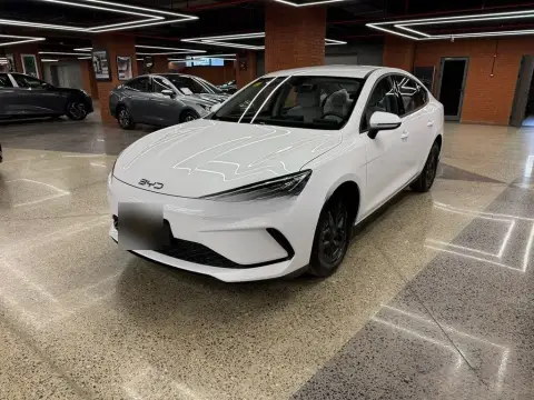 BYD Seal 05 2025 — миниатюра 1