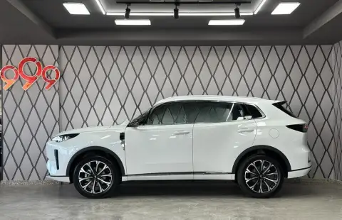 Changan Qiyuan Q05 2025 — миниатюра 4