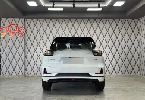 Changan Qiyuan Q05 2025 — миниатюра 6