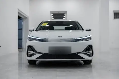 Geely Galaxy A7 2025 — миниатюра 2