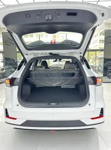 Changan Qiyuan Q05 2025 — миниатюра 9