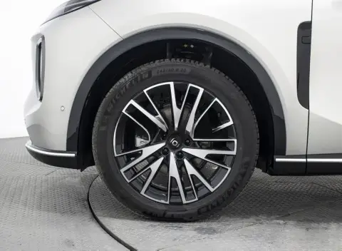 Changan Qiyuan Q07 2025 — миниатюра 10