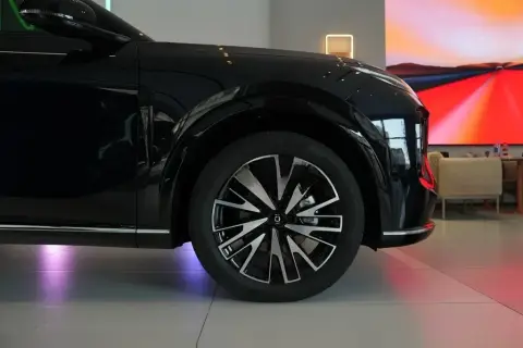 Changan Qiyuan Q07 2025 — миниатюра 2