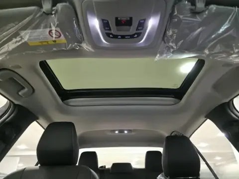 Toyota Corolla 2025 — миниатюра 7