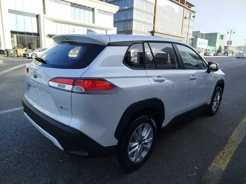 Toyota Corolla Cross 2025 — миниатюра 5
