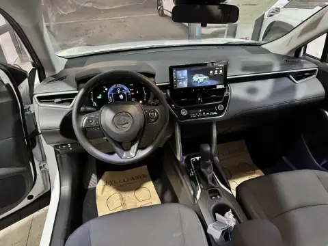Toyota Corolla Cross 2025 — миниатюра 8