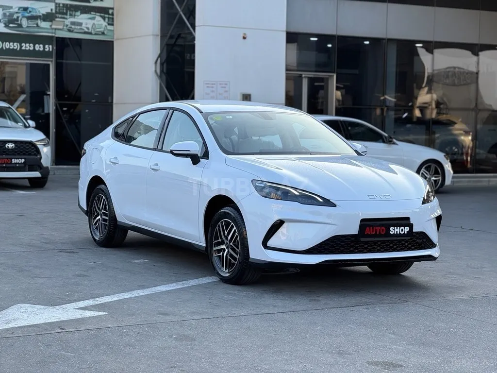 BYD Seal 05 2025 — фото 1 из 10