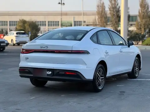 BYD Seal 05 2025 — миниатюра 4