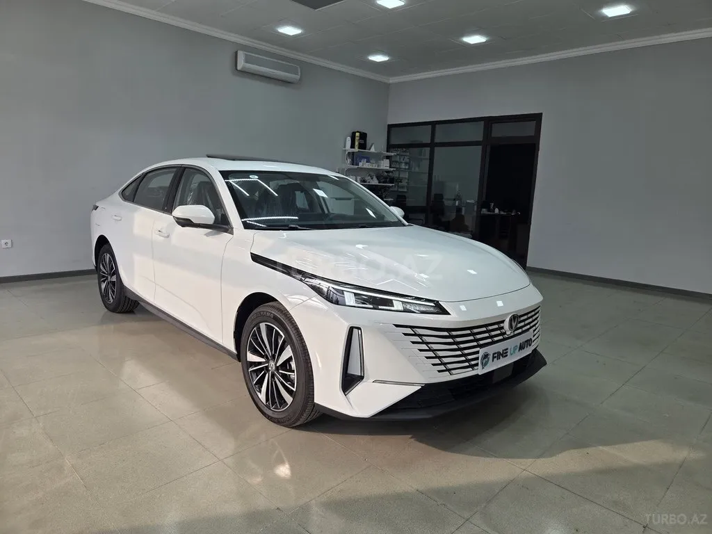 Changan Eado 2025 — фото 1 из 10