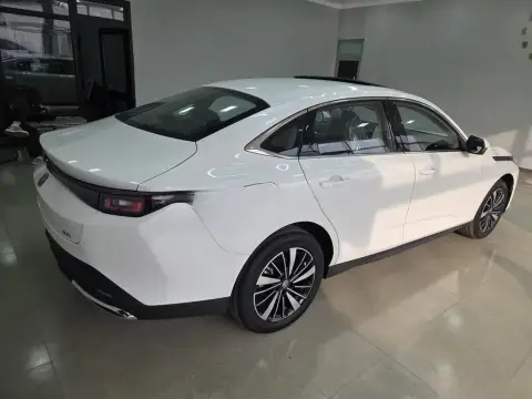 Changan Eado 2025 — миниатюра 9