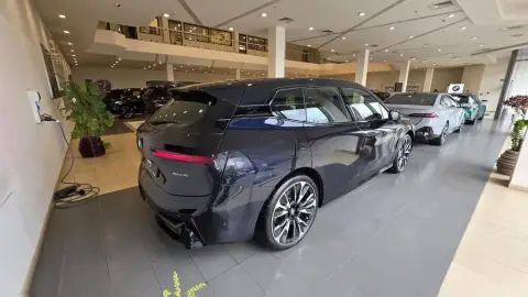BMW iX 2025 — миниатюра 6