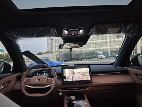 Changan Uni-Z 2025 — миниатюра 10