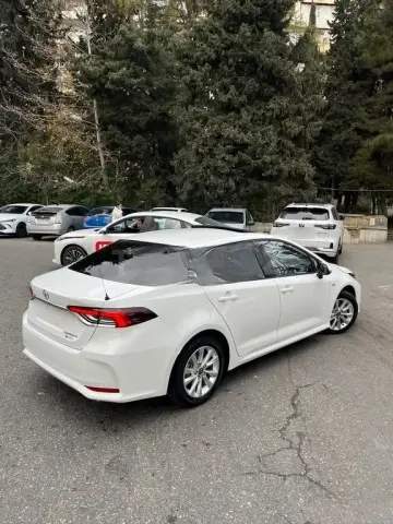 Toyota Corolla 2025 — миниатюра 7