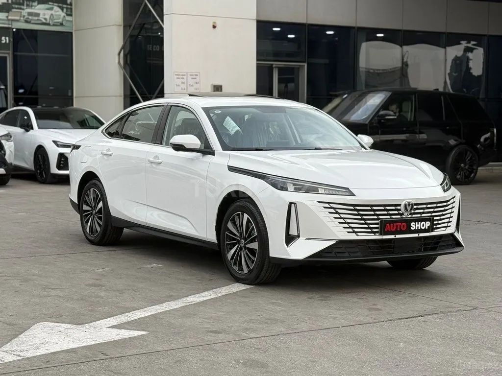 Changan Eado 2025 — фото 1 из 10