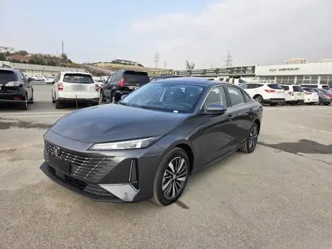 Changan Eado Plus 2025 — миниатюра 1
