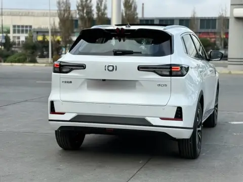 Changan Qiyuan Q05 2025 — миниатюра 6